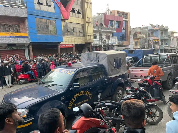 अबैध रुपमा जुवातास खेलि रहेका ९ जना पक्राउ